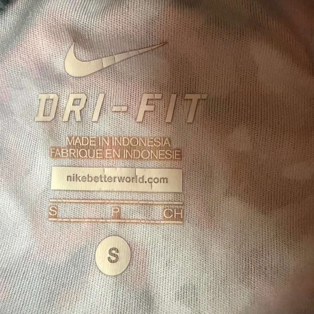 Nike Boys Dri-FIT Camo Basketball Shorts Gray Red Black Size Small S